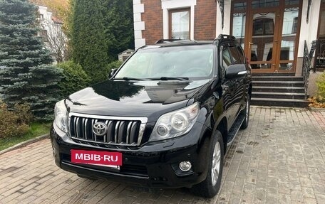 Toyota Land Cruiser Prado 150 рестайлинг 2, 2011 год, 2 690 000 рублей, 2 фотография