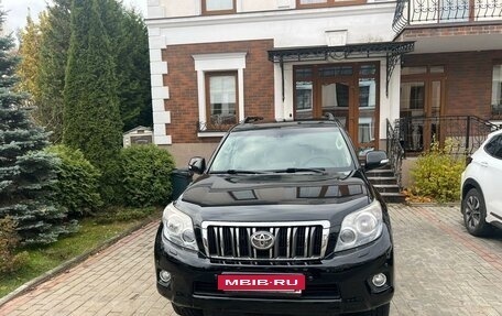 Toyota Land Cruiser Prado 150 рестайлинг 2, 2011 год, 2 690 000 рублей, 14 фотография