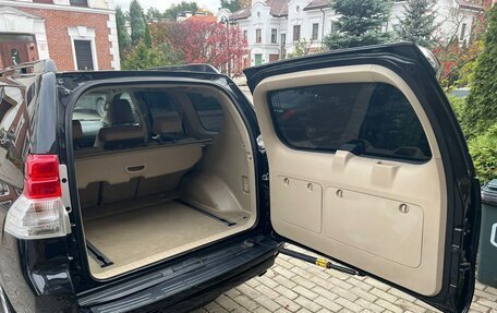 Toyota Land Cruiser Prado 150 рестайлинг 2, 2011 год, 2 690 000 рублей, 22 фотография