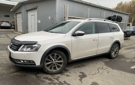 Volkswagen Passat B7, 2013 год, 1 675 000 рублей, 2 фотография