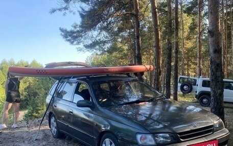 Toyota Caldina, 1992 год, 230 000 рублей, 1 фотография