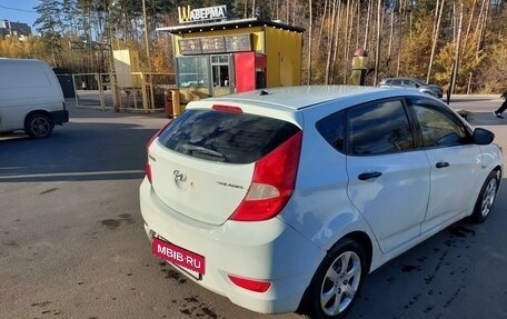 Hyundai Solaris II рестайлинг, 2013 год, 640 000 рублей, 4 фотография