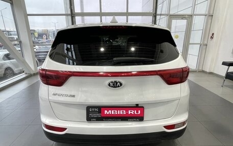 KIA Sportage IV рестайлинг, 2017 год, 2 429 000 рублей, 6 фотография