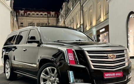 Cadillac Escalade IV, 2015 год, 3 995 000 рублей, 1 фотография