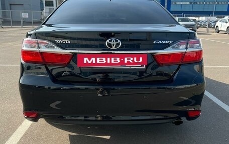 Toyota Camry, 2017 год, 2 350 000 рублей, 4 фотография