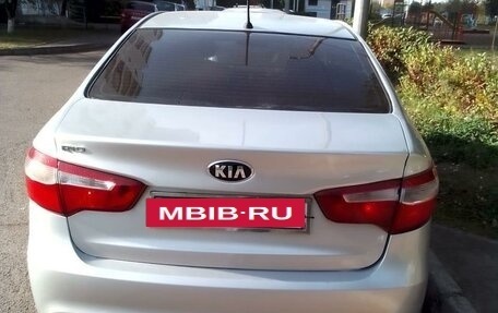 KIA Rio III рестайлинг, 2012 год, 800 000 рублей, 4 фотография