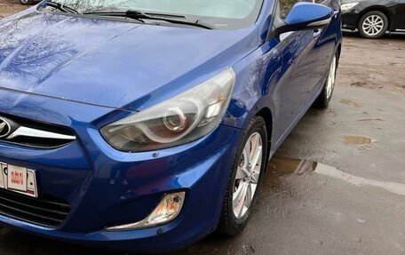 Hyundai Solaris II рестайлинг, 2012 год, 930 000 рублей, 10 фотография