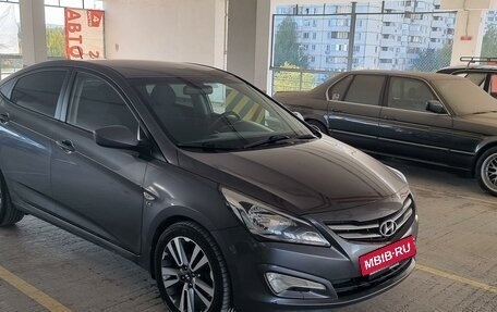 Hyundai Solaris II рестайлинг, 2015 год, 1 460 000 рублей, 10 фотография