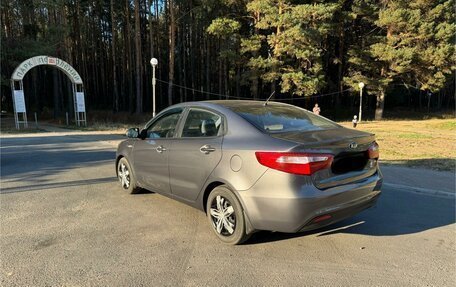 KIA Rio III рестайлинг, 2013 год, 666 000 рублей, 10 фотография