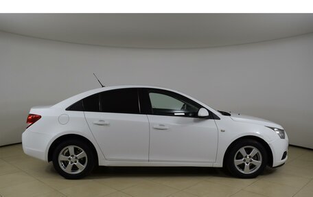 Chevrolet Cruze II, 2010 год, 745 000 рублей, 4 фотография