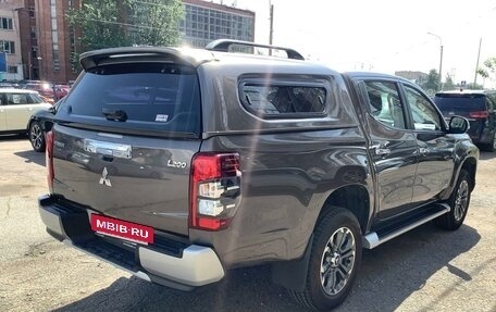 Mitsubishi L200 IV рестайлинг, 2019 год, 3 139 000 рублей, 4 фотография