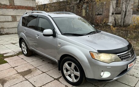 Mitsubishi Outlander III рестайлинг 3, 2007 год, 1 150 000 рублей, 3 фотография