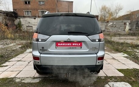 Mitsubishi Outlander III рестайлинг 3, 2007 год, 1 150 000 рублей, 6 фотография