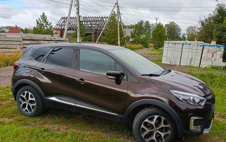 Renault Kaptur I рестайлинг, 2017 год, 1 785 000 рублей, 2 фотография