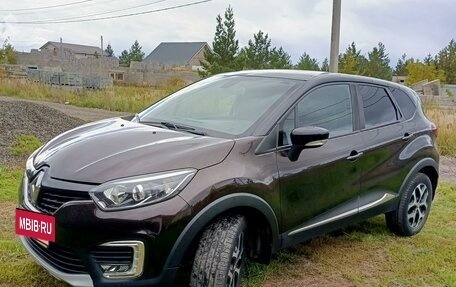 Renault Kaptur I рестайлинг, 2017 год, 1 785 000 рублей, 4 фотография