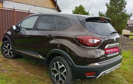 Renault Kaptur I рестайлинг, 2017 год, 1 785 000 рублей, 7 фотография