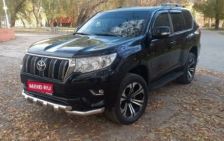 Toyota Land Cruiser Prado 150 рестайлинг 2, 2018 год, 5 200 000 рублей, 1 фотография