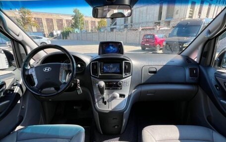 Hyundai Grand Starex Grand Starex I рестайлинг 2, 2015 год, 3 000 000 рублей, 10 фотография