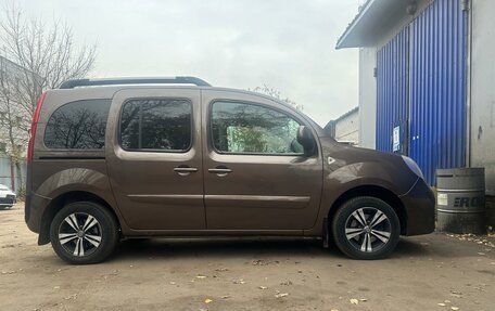 Renault Kangoo II рестайлинг, 2012 год, 840 000 рублей, 2 фотография