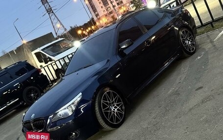 BMW 5 серия, 2008 год, 2 700 000 рублей, 2 фотография