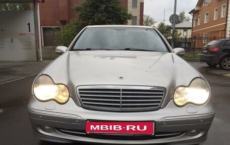 Mercedes-Benz C-Класс, 2002 год, 700 000 рублей, 6 фотография