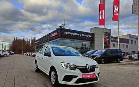 Renault Logan II, 2019 год, 1 077 000 рублей, 1 фотография