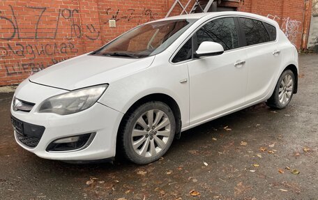 Opel Astra J, 2013 год, 780 000 рублей, 2 фотография