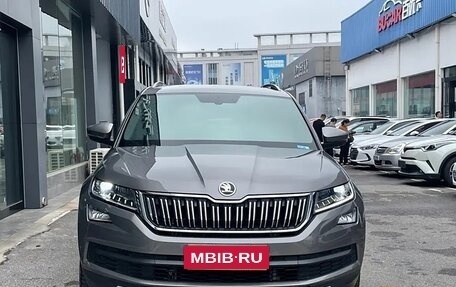 Skoda Kodiaq I, 2021 год, 2 240 000 рублей, 2 фотография