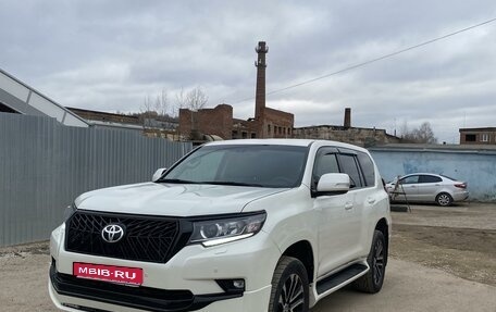 Toyota Land Cruiser Prado 150 рестайлинг 2, 2014 год, 4 000 000 рублей, 1 фотография