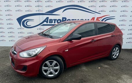 Hyundai Solaris II рестайлинг, 2011 год, 656 000 рублей, 1 фотография