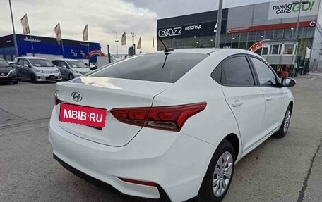 Hyundai Solaris II рестайлинг, 2018 год, 1 369 000 рублей, 8 фотография