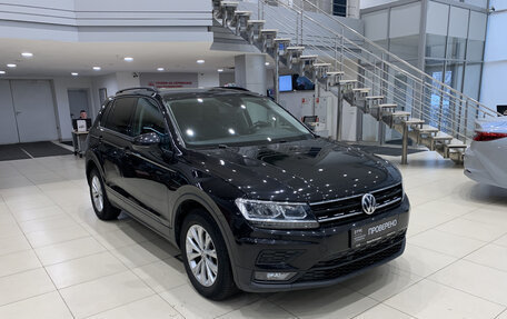 Volkswagen Tiguan II, 2019 год, 2 780 000 рублей, 3 фотография