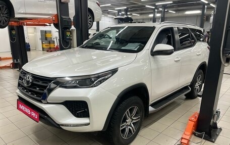 Toyota Fortuner II, 2021 год, 4 490 000 рублей, 1 фотография