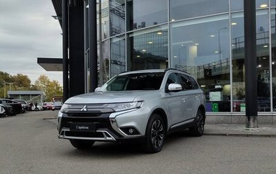 Mitsubishi Outlander III рестайлинг 3, 2021 год, 2 999 000 рублей, 1 фотография