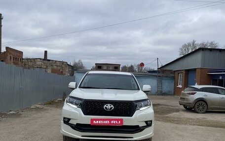 Toyota Land Cruiser Prado 150 рестайлинг 2, 2014 год, 4 000 000 рублей, 6 фотография