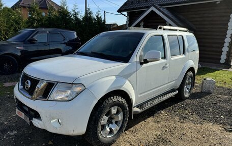 Nissan Pathfinder, 2013 год, 1 900 000 рублей, 3 фотография