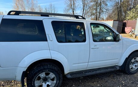 Nissan Pathfinder, 2013 год, 1 900 000 рублей, 2 фотография