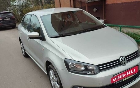 Volkswagen Polo VI (EU Market), 2012 год, 880 000 рублей, 2 фотография