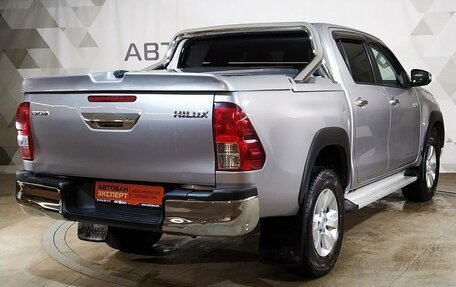 Toyota Hilux VIII, 2016 год, 2 559 000 рублей, 3 фотография