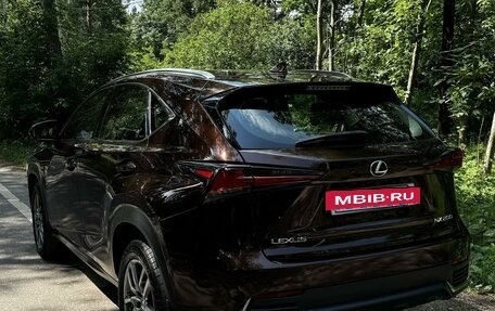 Lexus NX I, 2017 год, 3 100 000 рублей, 6 фотография