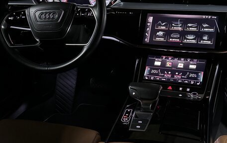 Audi A8, 2018 год, 6 230 000 рублей, 5 фотография