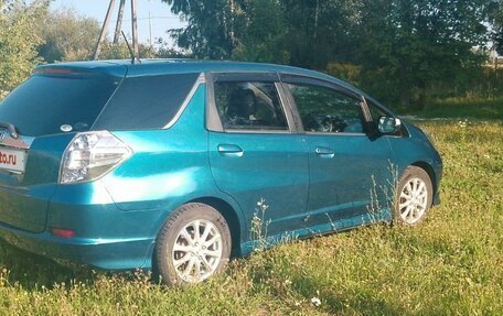 Honda Fit Shuttle I рестайлинг, 2012 год, 990 000 рублей, 4 фотография