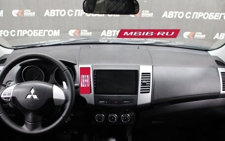 Mitsubishi Outlander III рестайлинг 3, 2011 год, 1 433 000 рублей, 6 фотография