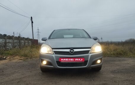 Opel Astra H, 2007 год, 380 000 рублей, 3 фотография