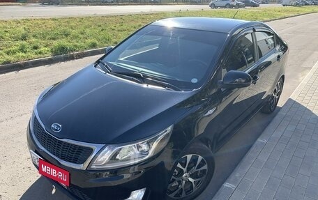 KIA Rio III рестайлинг, 2013 год, 900 000 рублей, 7 фотография