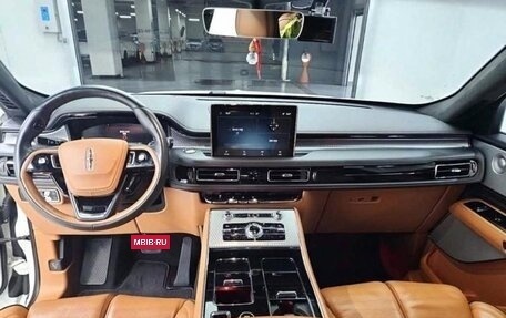 Lincoln Aviator II, 2020 год, 5 443 000 рублей, 7 фотография