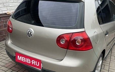 Volkswagen Golf V, 2004 год, 600 000 рублей, 4 фотография