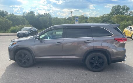 Toyota Highlander III, 2018 год, 4 600 000 рублей, 5 фотография