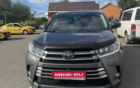 Toyota Highlander III, 2018 год, 4 600 000 рублей, 3 фотография