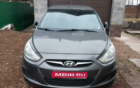 Hyundai Solaris II рестайлинг, 2012 год, 650 000 рублей, 2 фотография